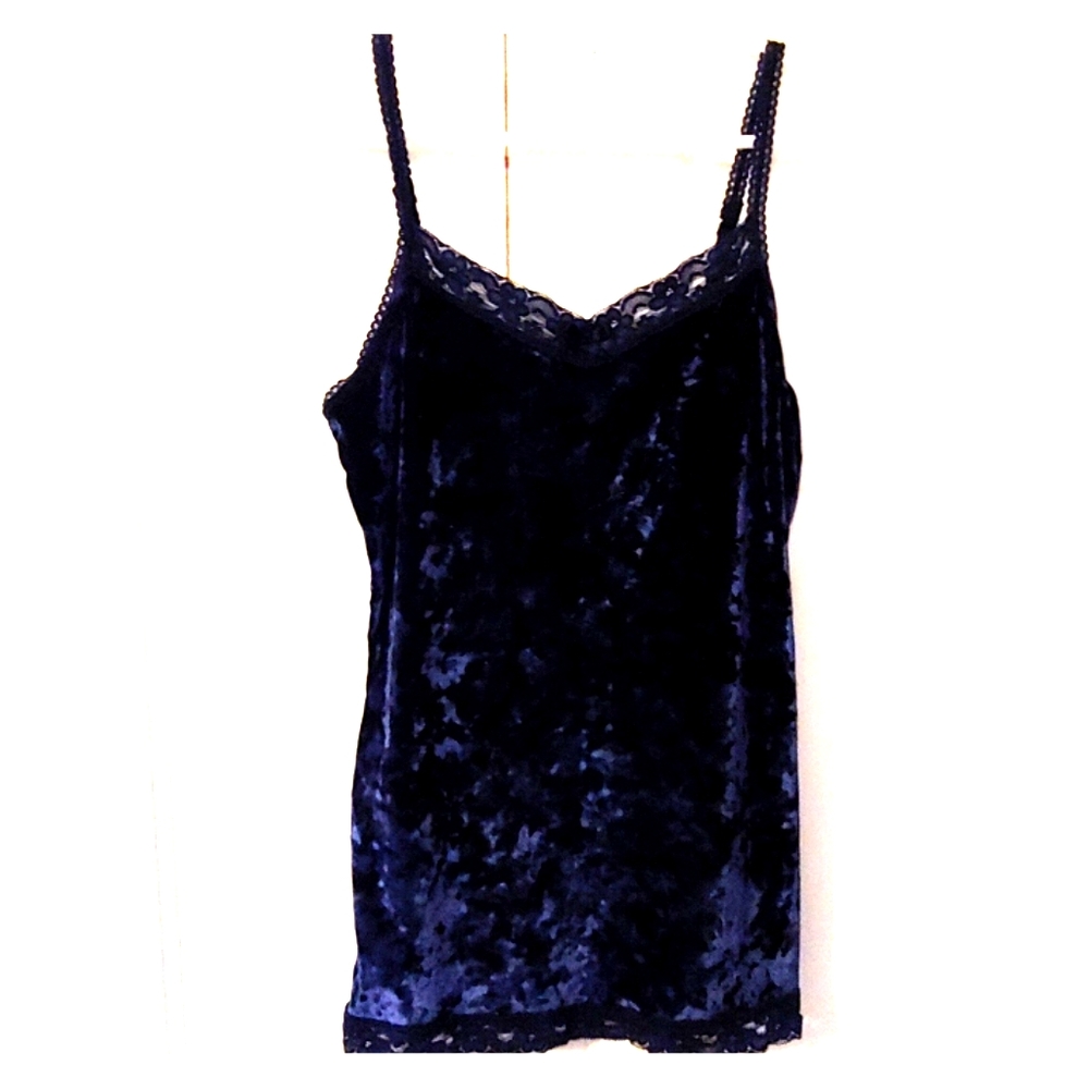 Velvet tank